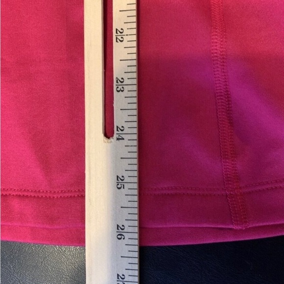 Nike Pro Combat Dri Fit Therma Fit Hyperwarm
Crew Shirt Pink Women's Size Medium - Picture 9 of 9